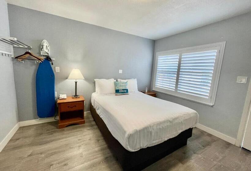 غرفة قياسية, The Palomar Inn