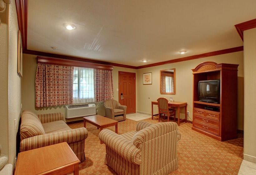 סוויטה, Thunderbird Lodge