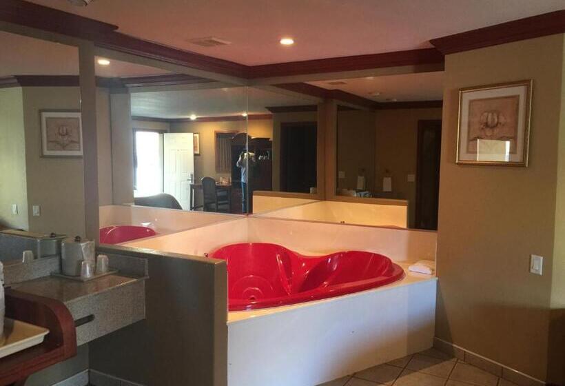 חדר סטנדרט עם מיטת קינג, Thunderbird Lodge