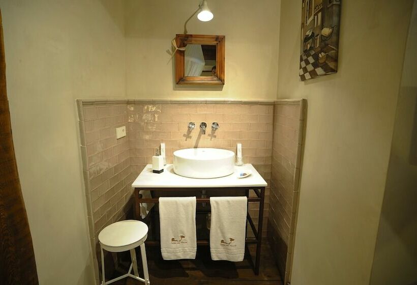 דירת חדר, Solaz Del Moros