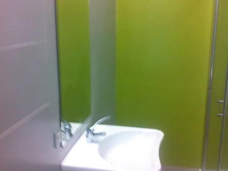 공동 객실, Uba Hostel