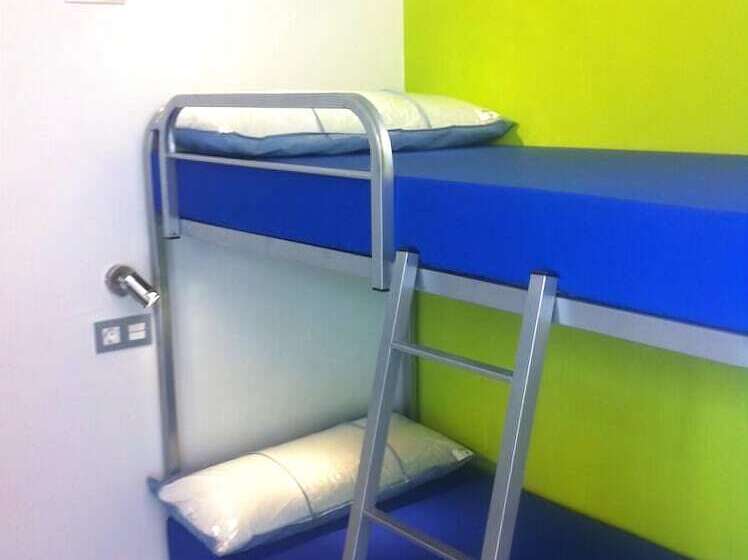 공동 객실, Uba Hostel