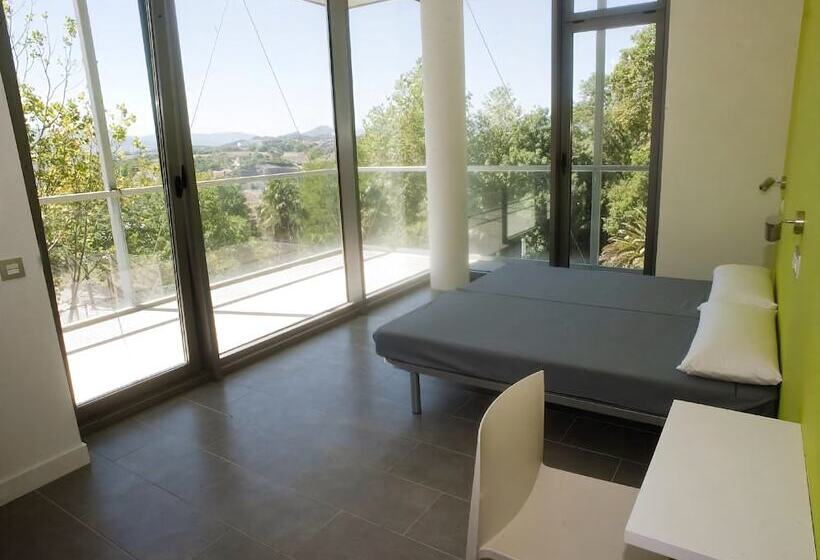 공동 객실, Uba Hostel