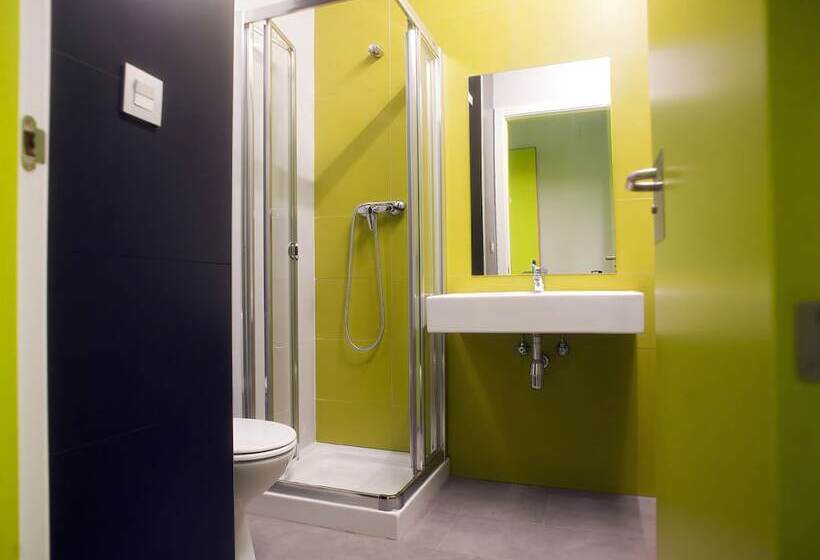 공동 객실, Uba Hostel