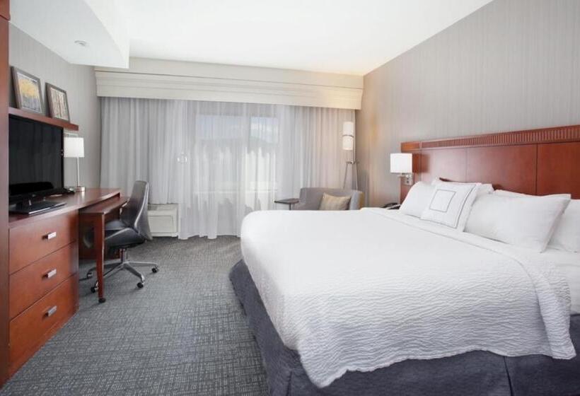 غرفة قياسية سرير كينج, Courtyard Casper