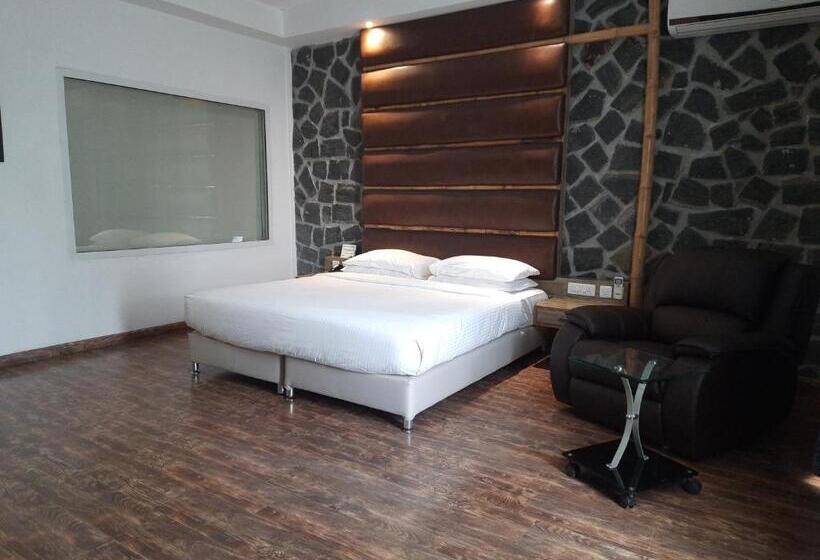 Standard Room with Views, Great Trails Yercaud By Grt Hotels