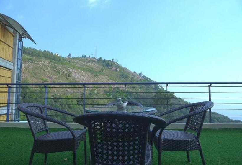 Penthouse Room, Great Trails Yercaud By Grt Hotels