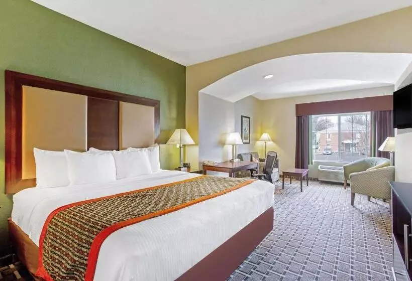 キングサイズベッドのエクゼクティブルーム, La Quinta By Wyndham Lancaster