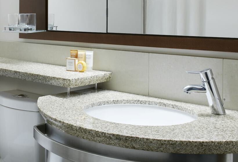 اتاق لوکس, River