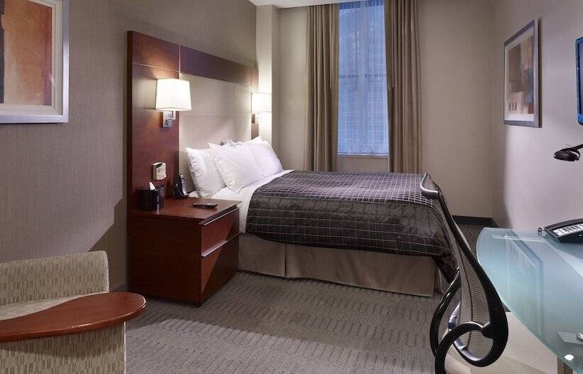 اتاق استاندارد, River