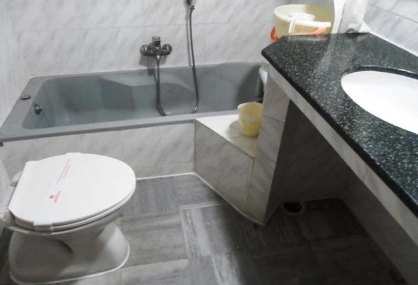 سوییت, Sindhuri Park