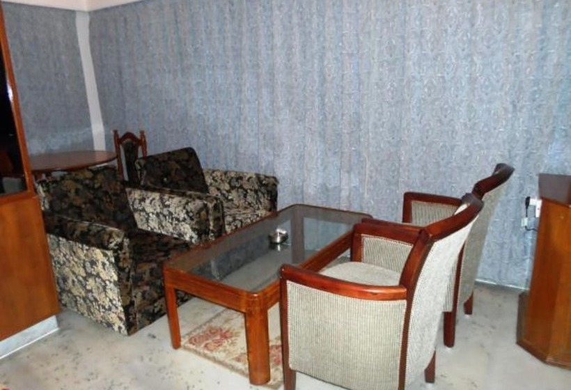 سوییت, Sindhuri Park