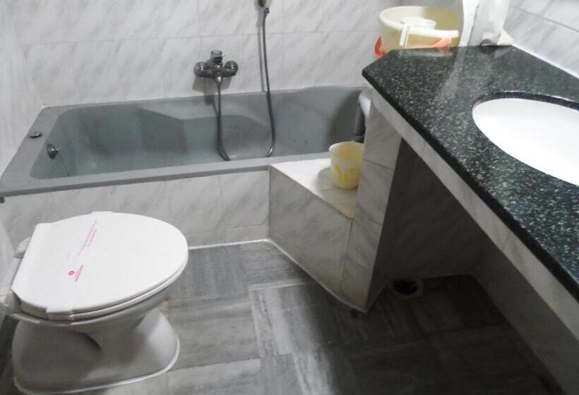 سوییت, Sindhuri Park