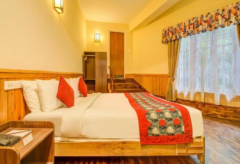 Номер Deluxe, Summit Newa Regency