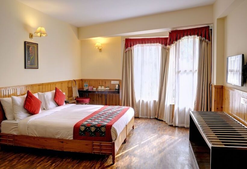 Номер Deluxe, Summit Newa Regency