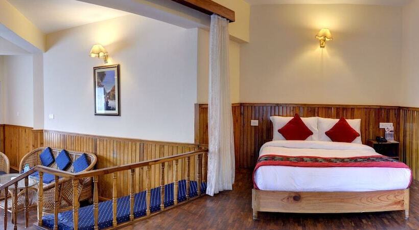 Люкс с Террасой, Summit Newa Regency