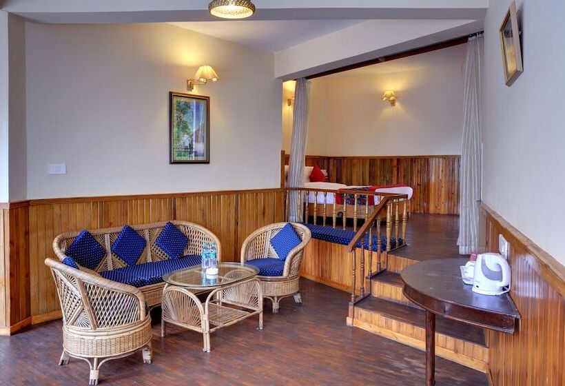 Люкс с Террасой, Summit Newa Regency