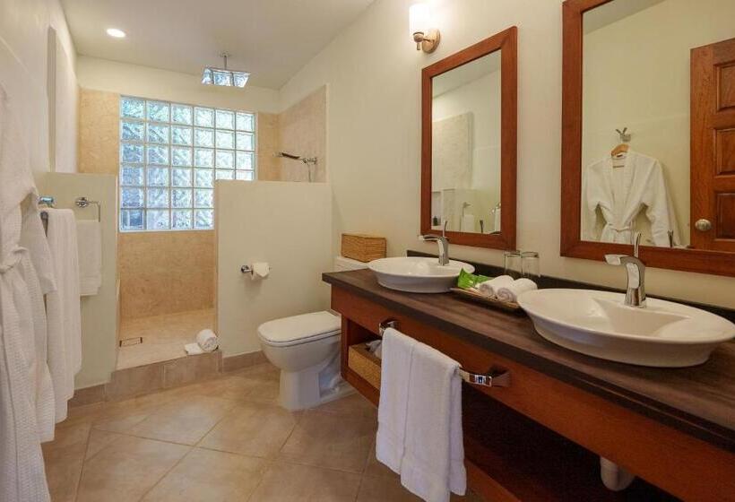 סוויטה, Ka Ana Resort & Spa