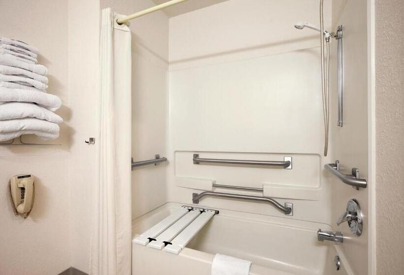 غرفة قياسية لذوى الاحتياجات الخاصة, Quality Inn