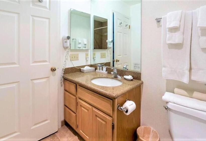 1 Bedroom Apartment Lake View, Lagonita Lodge