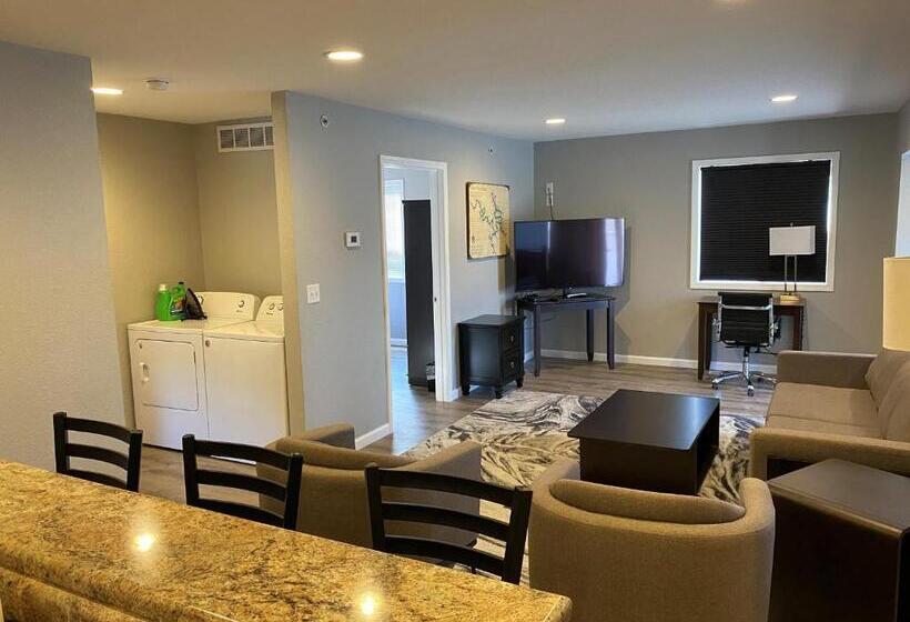 Talo 2 Makuuhuonetta, The Resort At Lake Of The Ozarks