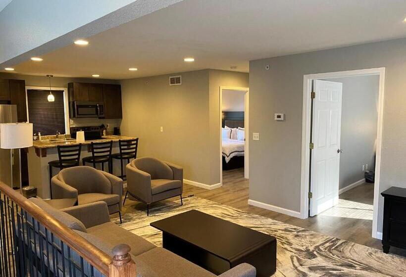 Talo 2 Makuuhuonetta, The Resort At Lake Of The Ozarks