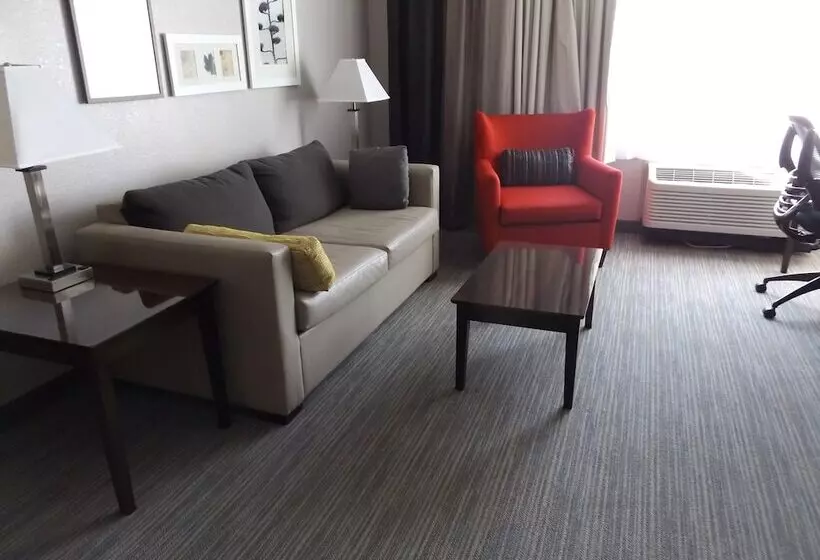 身障者適用スイートルーム, Country Inn & Suites By Radisson, Cookeville, Tn