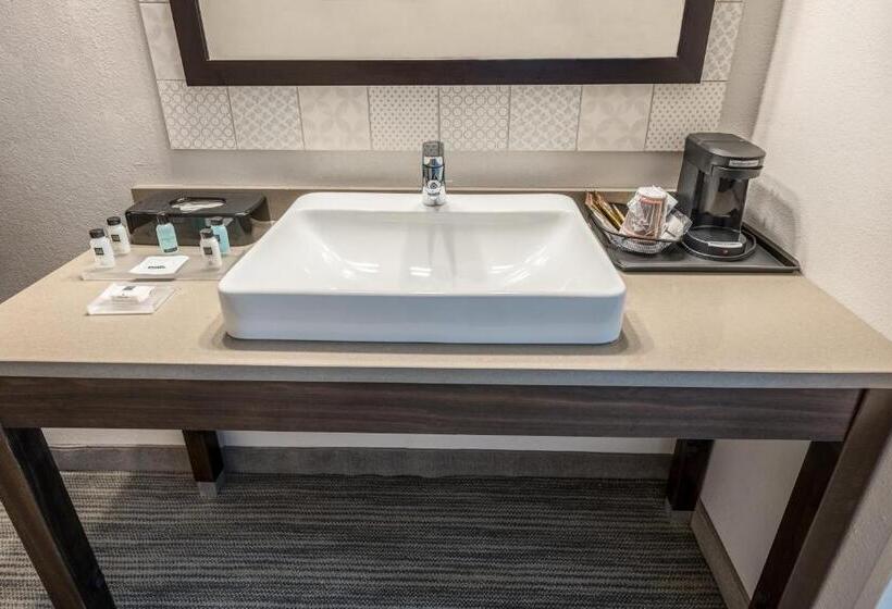 غرفة قياسية سرير كينج لذوى الإحتياجات الخاصة, Country Inn & Suites By Radisson, Cookeville, Tn