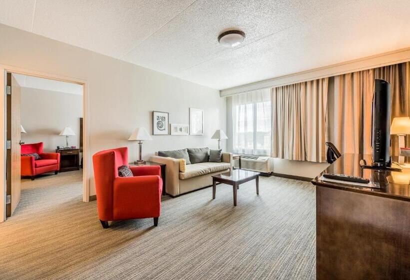 מיטת קינג בסוויטה, Country Inn & Suites By Radisson, Cookeville, Tn