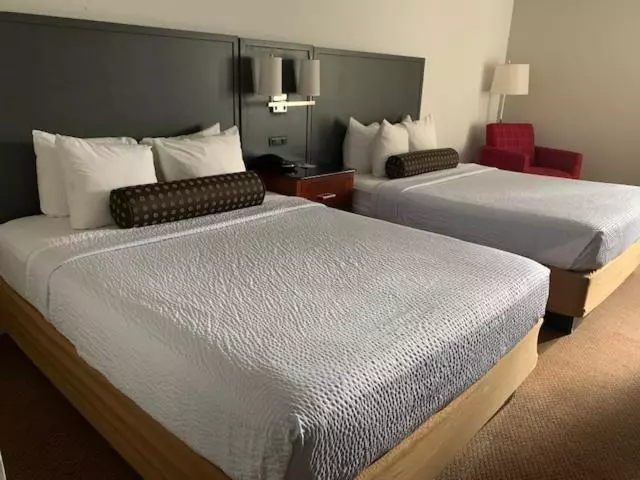 ２ダブルベッドのスタンダードルーム, Days Inn By Wyndham Lake Bluff/great Lakes Naval Base
