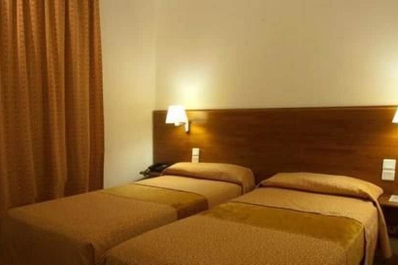 اتاق استاندارد, Eden Airport