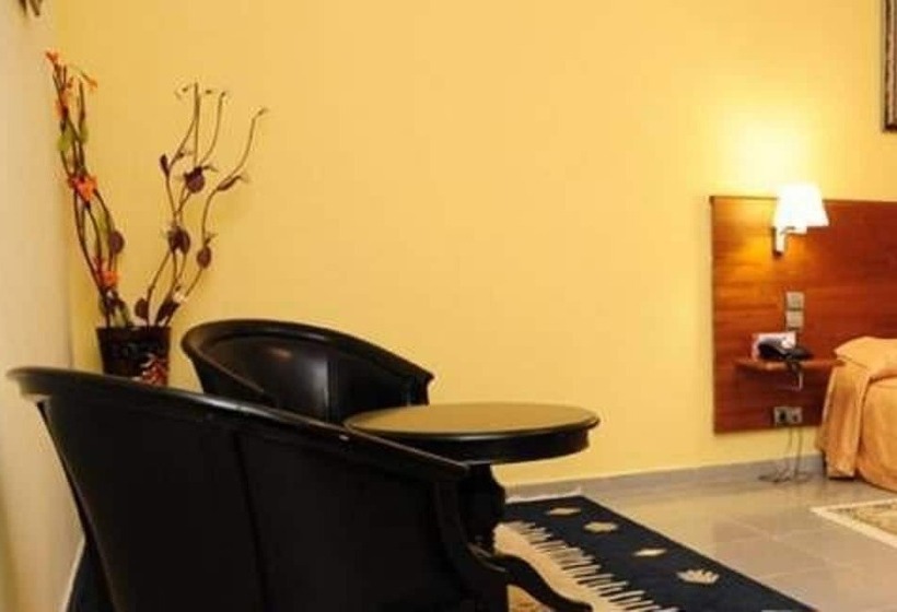 سوییت, Eden Airport