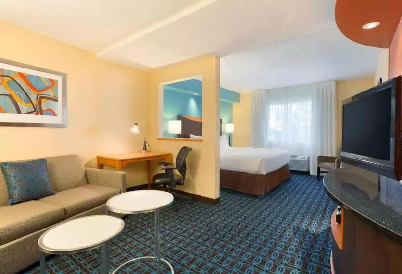 استودیوی استاندارد با تخت دوبل, Fairfield Inn & Suites Bismarck North