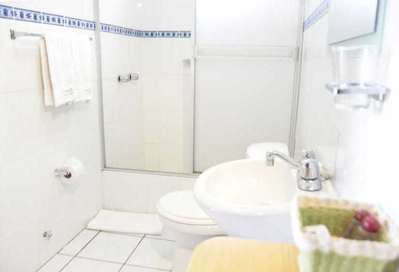 חדר סטנדרט לארבעה, Granada Colca