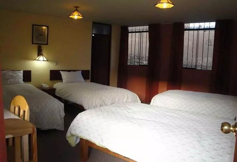 スタンダード4人部屋, Granada Colca