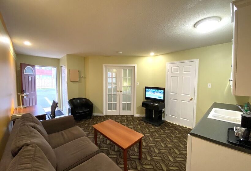 جناح, Lakeshore Suites