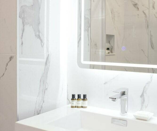 スタンダードスタジオ, Lofts Du Vieuxport