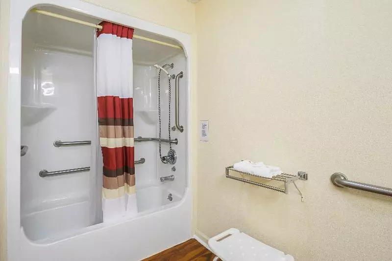 デラックスルーム, Red Roof Inn & Suites Scottsboro