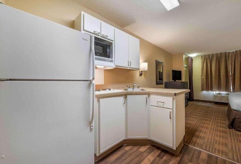 キングサイドベッドのスタンダードワンルーム, Extended Stay America Suites  Dayton  North