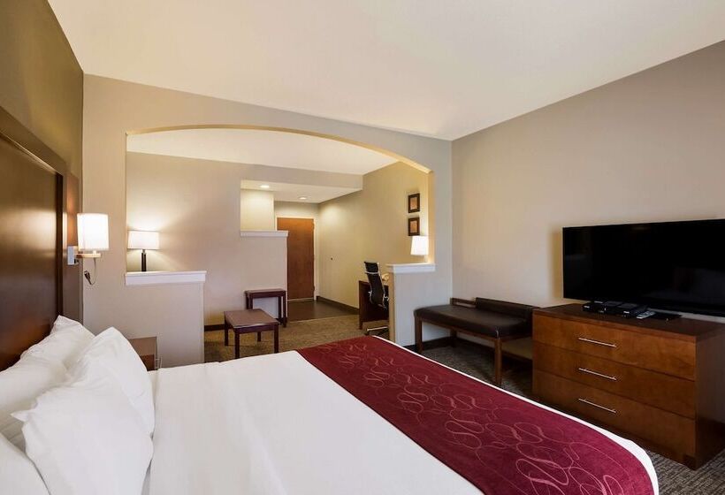 جناح, Comfort Suites Near University