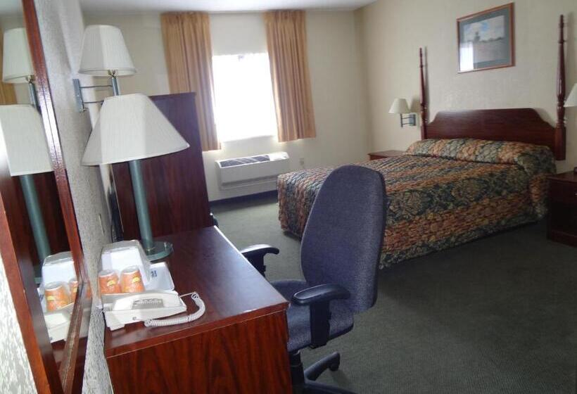 带大床的套房, Days Inn By Wyndham Colorado Springs Airport