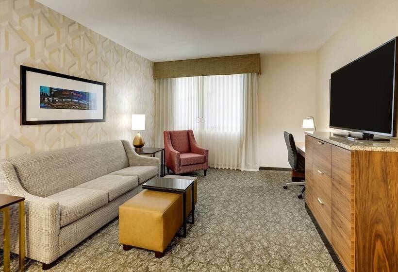 جناح لذوى الاحتياجات الخاصة, Drury Plaza Hotel Columbus Downtown