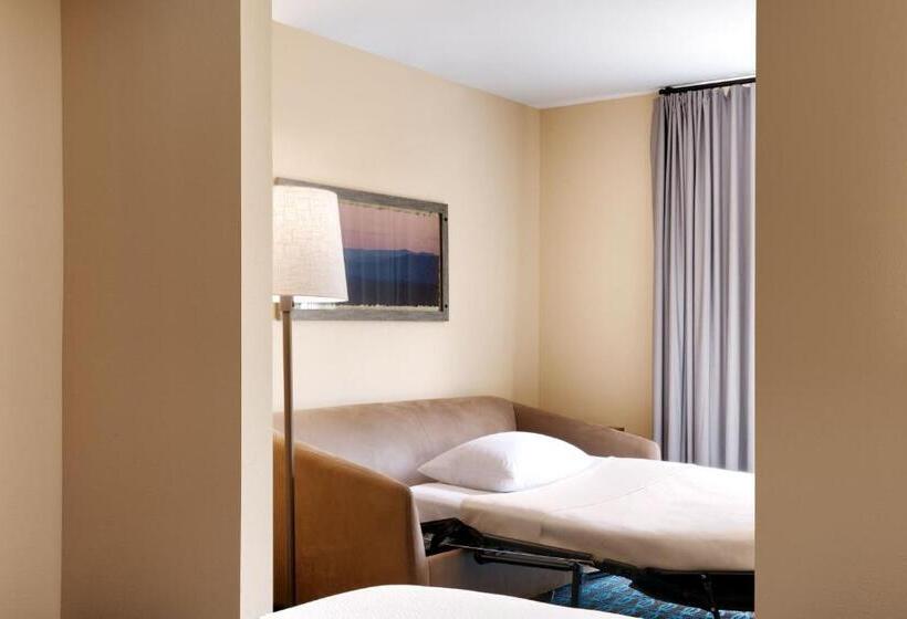 Люкс Кровать Кинг, Fairfield Inn By Marriott Lexington Park Patuxent River Naval Air Station