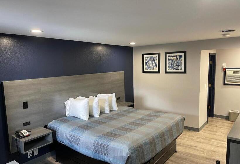 Номер Стандарт, Golden Hill Inndanbury
