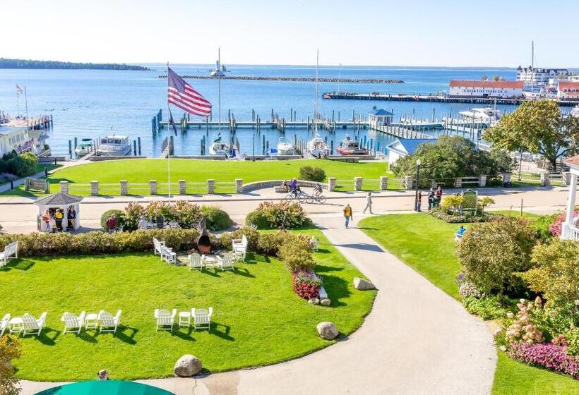 带大床的豪华间, Island House