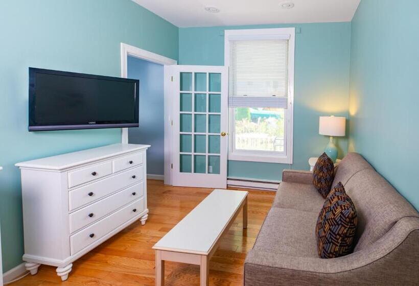 带大床的套房, Island House