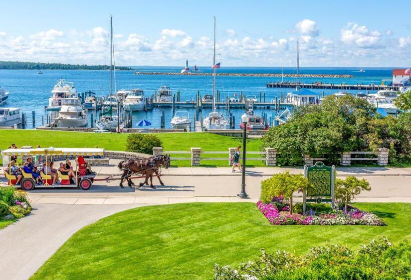 Premium room with view, Island House