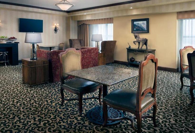 غرفة كلوب سرير كينج, Renaissance Tulsa Hotel & Convention Center