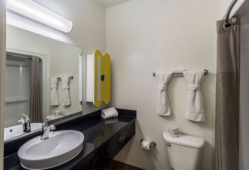 חדר סטנדרט שתי מיטות זוגיות, Studio 6mcallen, Tx