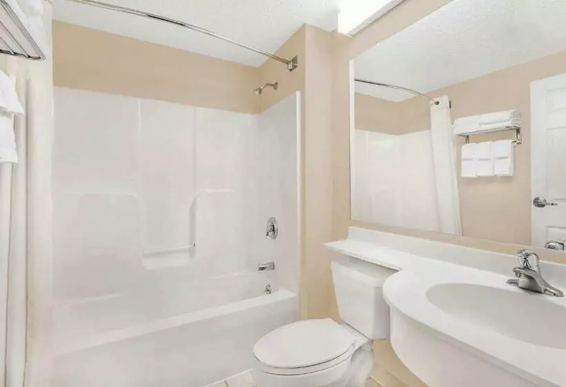 スイート, Microtel Inn & Suites By Wyndham Hamburg